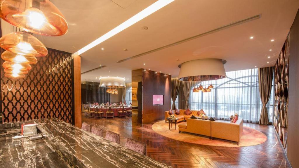 แมซอง นิว เซ็นจูรี โฮเทล ตงกวน Hotel ภายนอก รูปภาพ