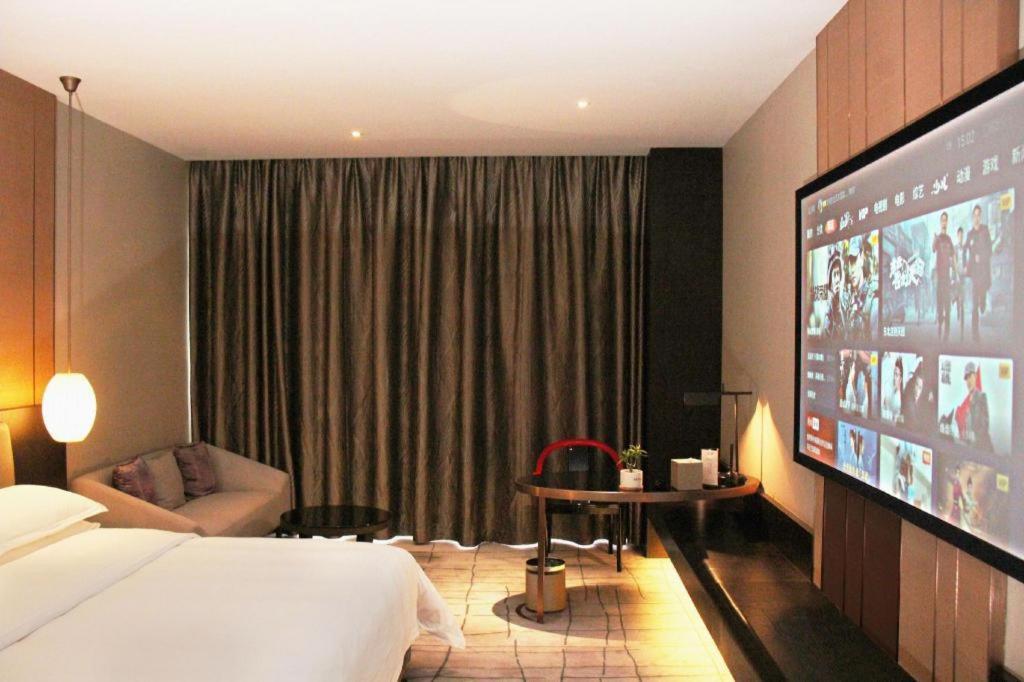 แมซอง นิว เซ็นจูรี โฮเทล ตงกวน Hotel ภายนอก รูปภาพ